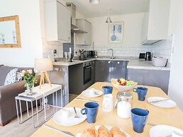 17 Coedrath Park