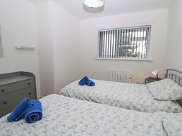 17 Coedrath Park