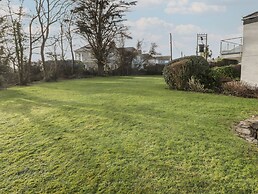 28 Coedrath Park