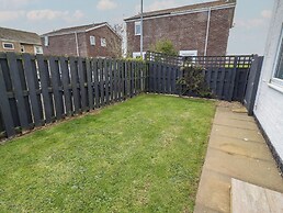 22 Longstone Park