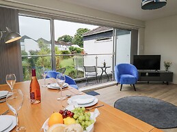 36 Coedrath Park