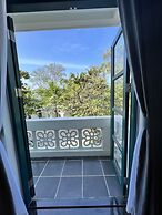 Cataleya Beach Boutique