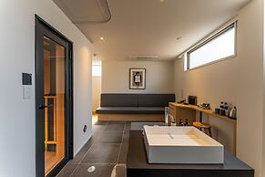 9 HOTEL Tenjin