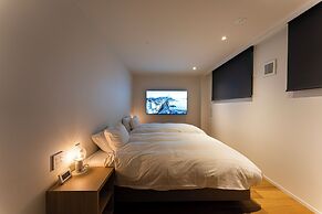 9 HOTEL Tenjin