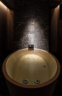 9 HOTEL Tenjin