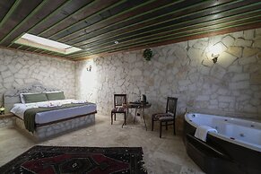 By Yüksel Cave Hotel