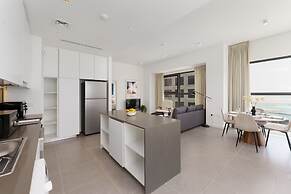 Modern Panoramic Sea View Apt on Al Reem Island
