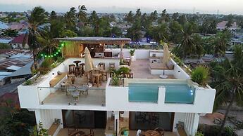 Aluna Beach Apartments