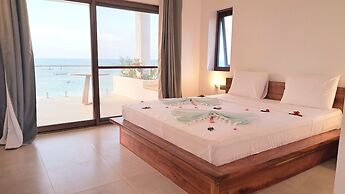 Aluna Beach Apartments