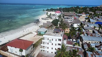 Aluna Beach Apartments