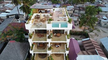 Aluna Beach Apartments
