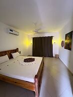 Aluna Beach Apartments