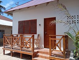 Aluna Beach Apartments