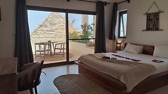 Aluna Beach Apartments