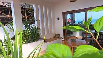 Aluna Beach Apartments