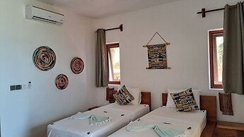Aluna Beach Apartments