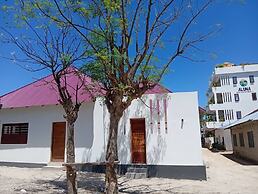 Aluna Beach Apartments