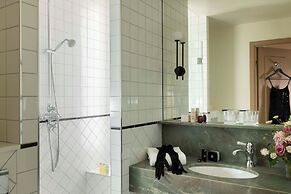 UNE AUTRE CHAMBRE