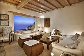 Immaculate 5-bed Villa in Klouvas - Villa Alkmini