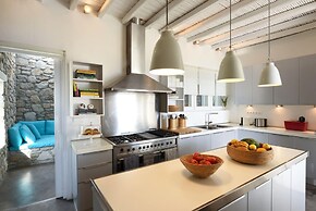 Stunning 5-bed - Villa Big Blue