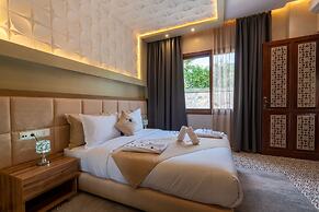 Yanis Guest House