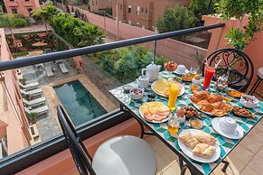 Yanis Guest House
