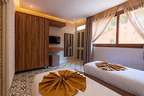 Yanis Guest House