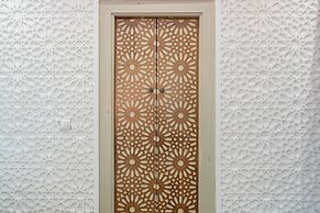 Yanis Guest House