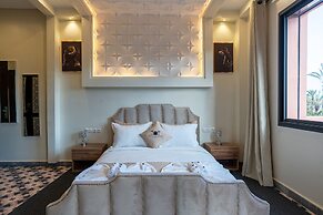 Yanis Guest House