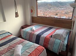 SUMMIT VIEWPOINT HOUSE