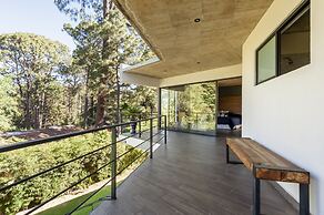 Casa con amplia terraza y jacuzzi