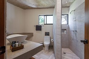 Casa con amplia terraza y jacuzzi