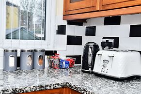 stylish 6 bed home