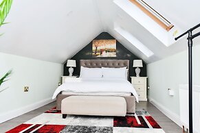 stylish 6 bed home