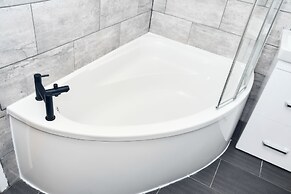 stylish 6 bed home