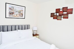 stylish 6 bed home