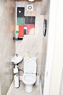 stylish 6 bed home