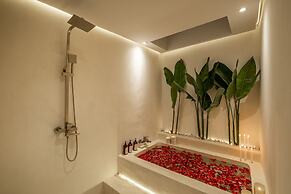Romantic Villa - Ultimate Love Sanctuary