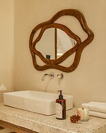 Romantic Villa - Ultimate Love Sanctuary