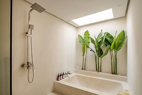 Romantic Villa - Ultimate Love Sanctuary