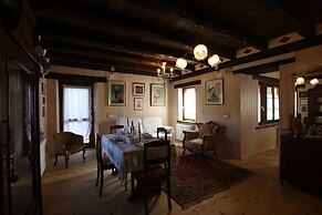 GOLDEN SPUR COTTAGE