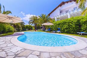 YourHome - Villa Claudette