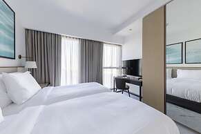 Comfortable 2BR Address Harbour Point