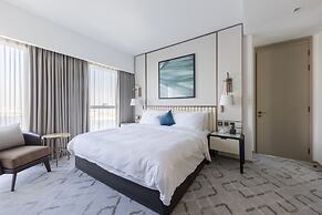Comfortable 2BR Address Harbour Point