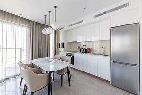 Comfortable 2BR Address Harbour Point
