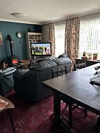 Lowri Cottage Hotel