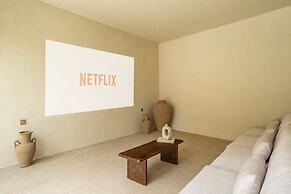 Tropical 3BR Villa in Canggu