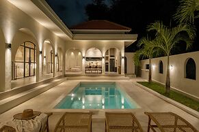 Tropical 3BR Villa in Canggu