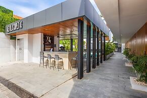 Alex Villas Complex N3