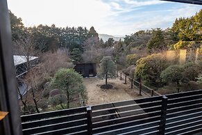 Sengokubara cocon